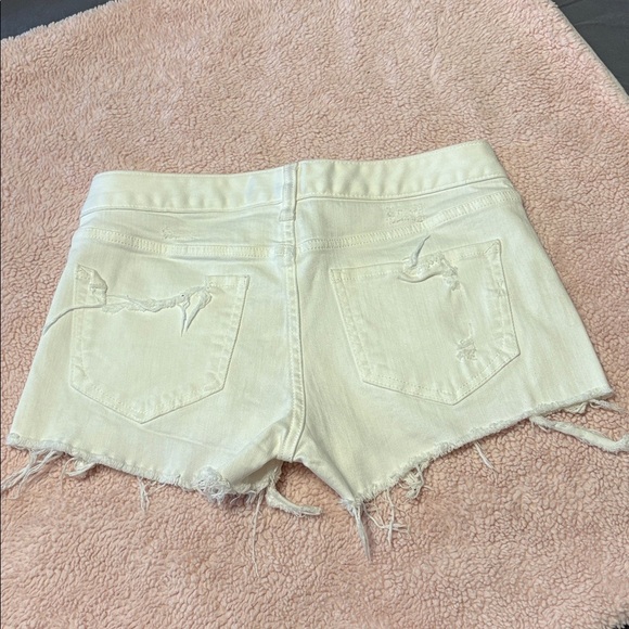 Express Cream/ White Distressed Jean Shorts - Picture 2 of 4